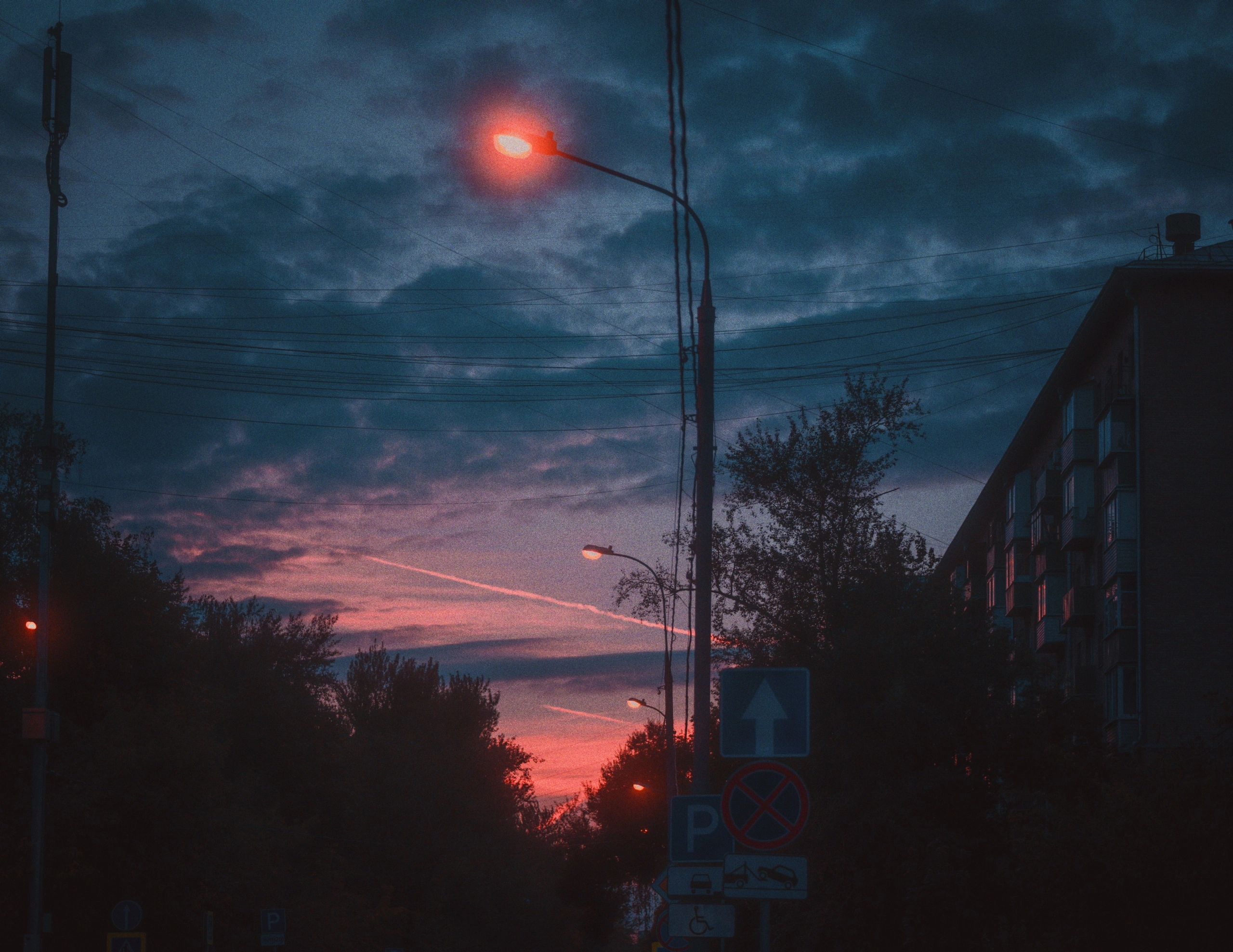 2560x1978