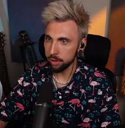 319x328