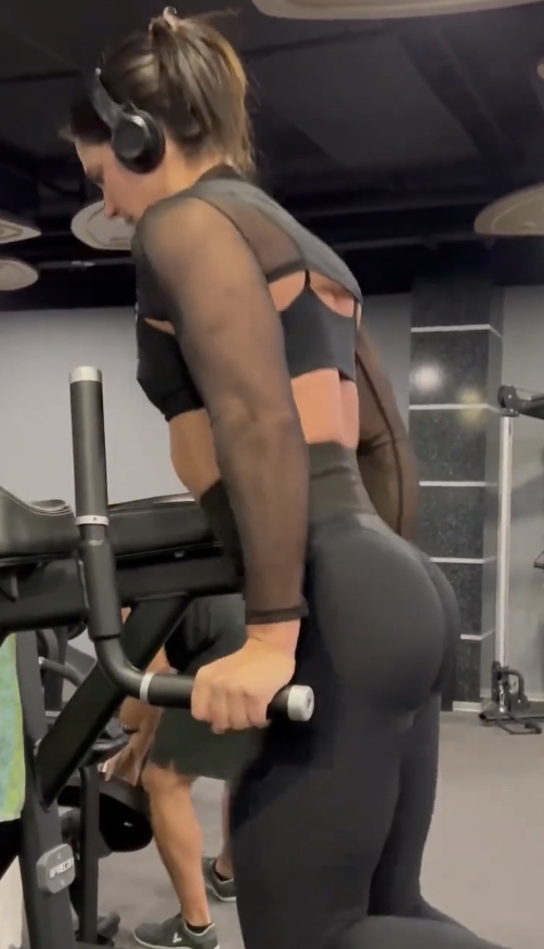 502x875