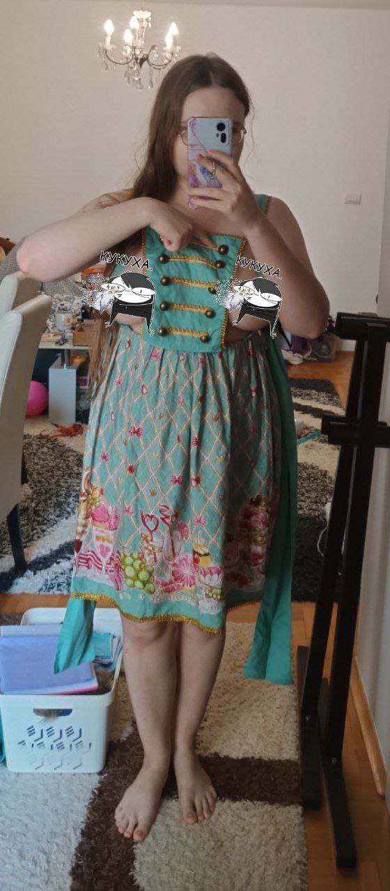560x1278